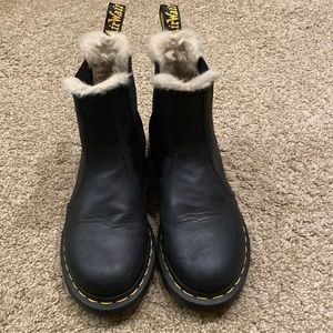doc martens 2976 lenore fleece lined chelsea womens boots